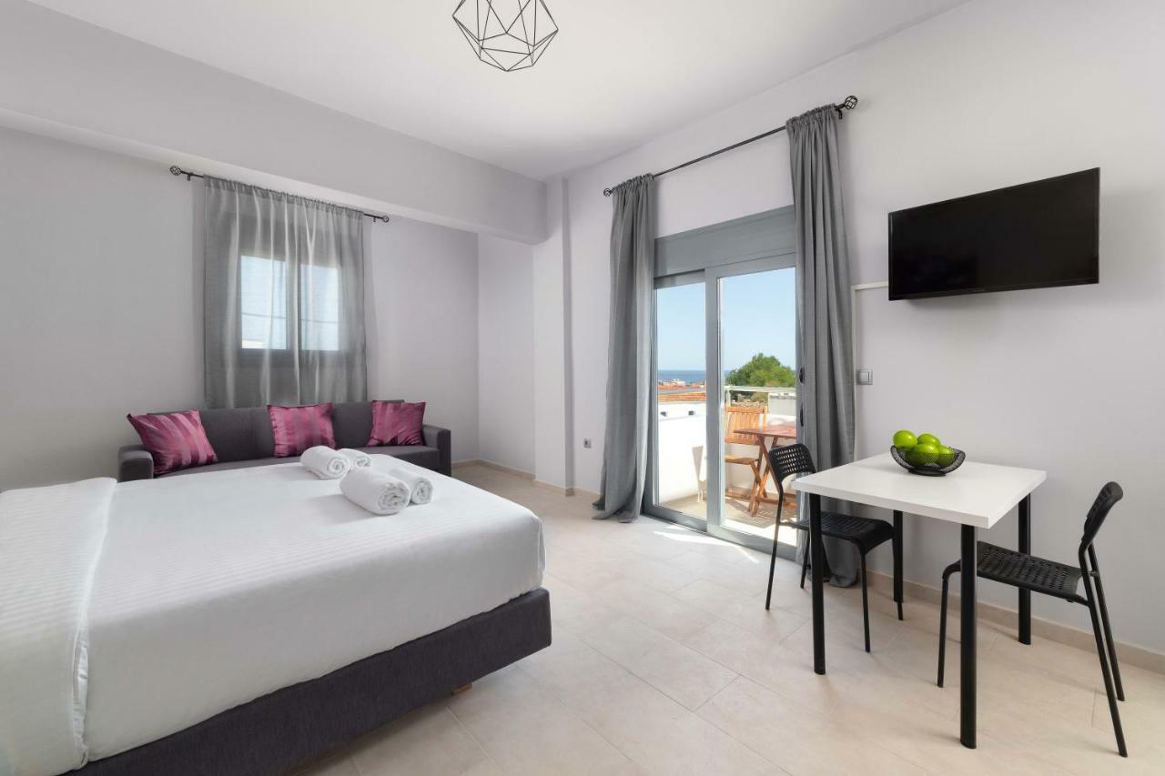 Ble Azzure Apartment เกนนาดี ภายนอก รูปภาพ