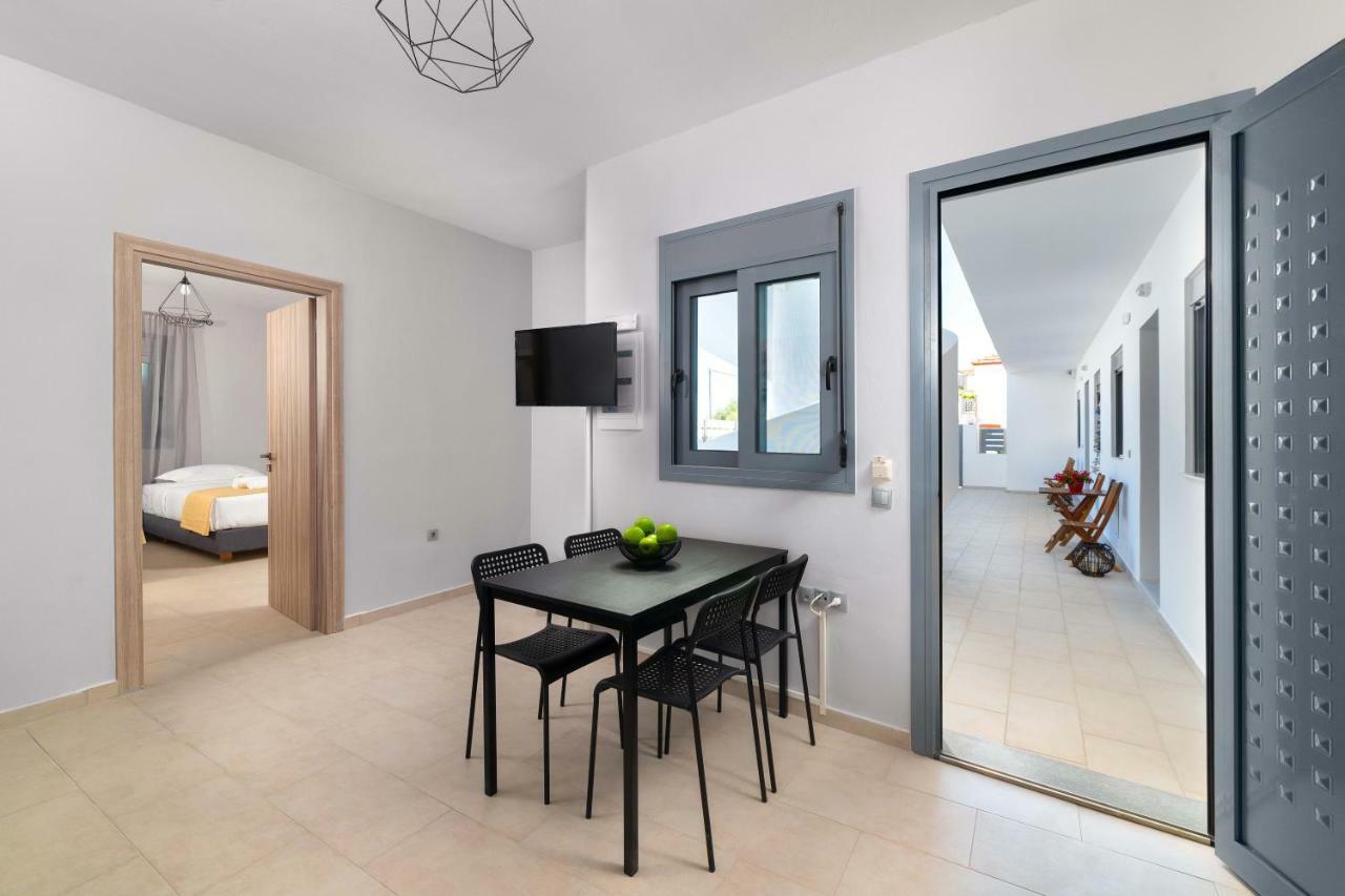 Ble Azzure Apartment เกนนาดี ภายนอก รูปภาพ